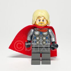 LEGO Super Heroes Minifigur Thor (SH0645) – Vorderansicht
